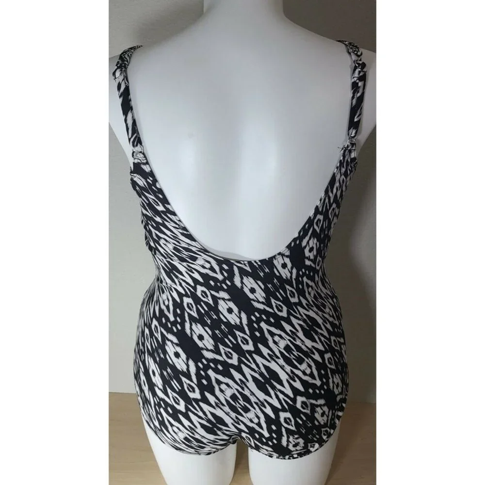 Miraclesuit Women's One Piece Faux‎ Wrap Ruched Swimsuit Black/White Print Sz 6
